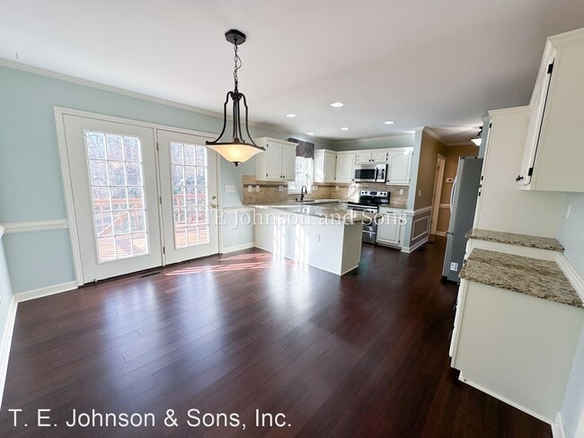 Building Photo - 3 br, 2.5 bath House - 5042 Cobblestone Road