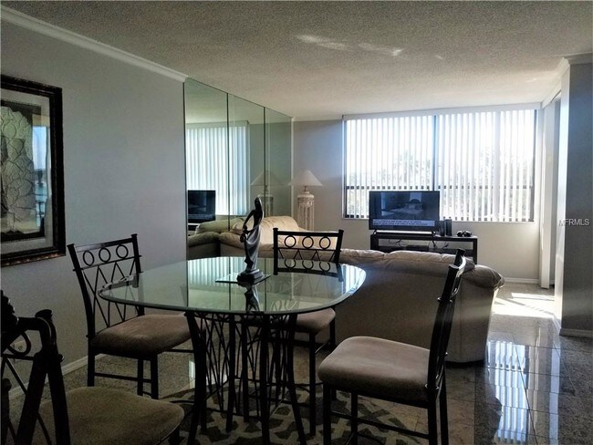 Foto del edificio - 6279 Sun Blvd