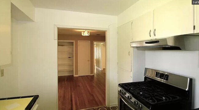 Building Photo - Cresham - Single Family Home