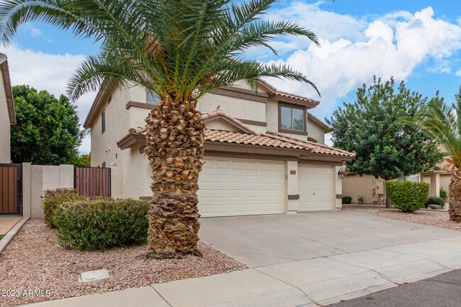 Building Photo - 363 W Myrtle Dr