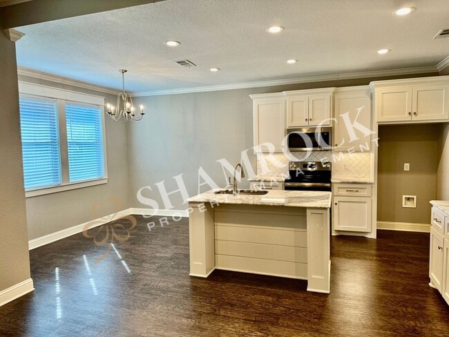 Building Photo - Beautiful 3/2 in Lakeland Meadows!