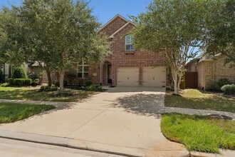 Building Photo - 27943 Castle Park Ln