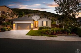 Building Photo - 1152 Via Vera Cruz