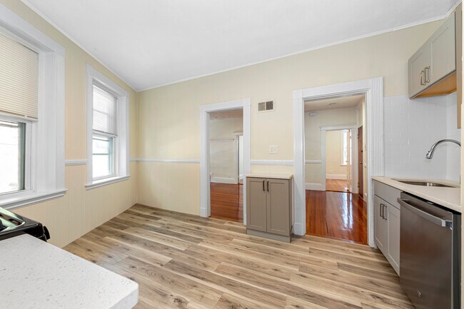 Foto del edificio - 46 Brackett St