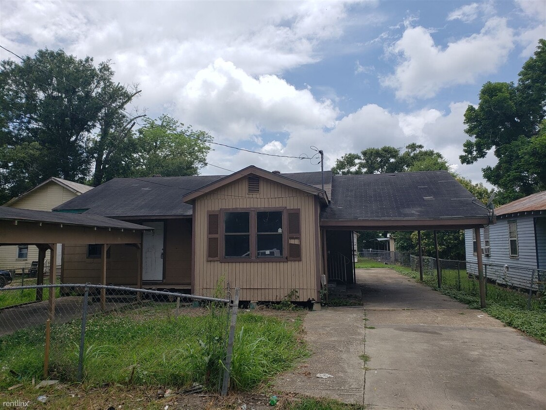 Primary Photo - 2 br, 1 bath House - 127 Longfellow St Front