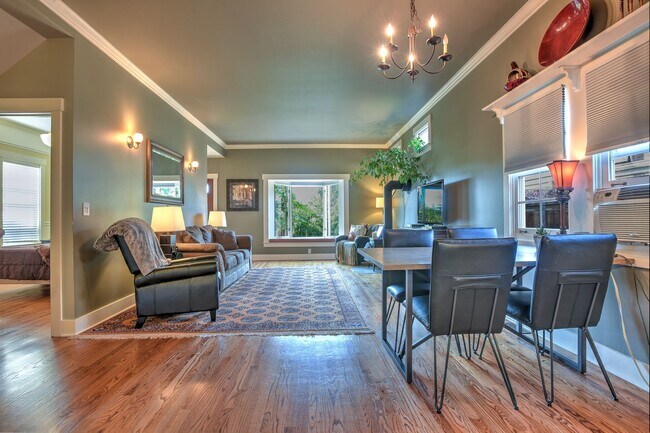 Foto del edificio - Elegant Home Near Green Lake - 722 N 74th St