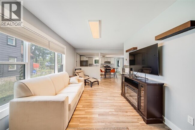 Photo du bâtiment - 942 Maisonville Ave