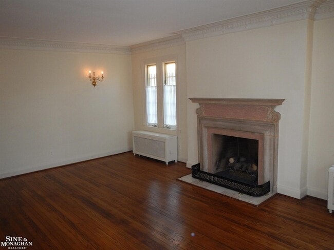 Building Photo - 752 Trombley Rd