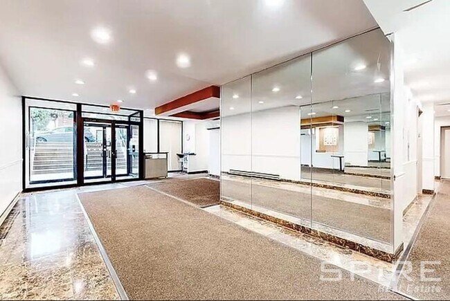 Foto del edificio - 1 bedroom in New York NY 11102