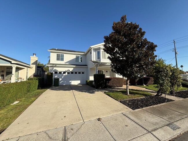 Foto del edificio - Large two story in Rose Hollow neighborhoo...