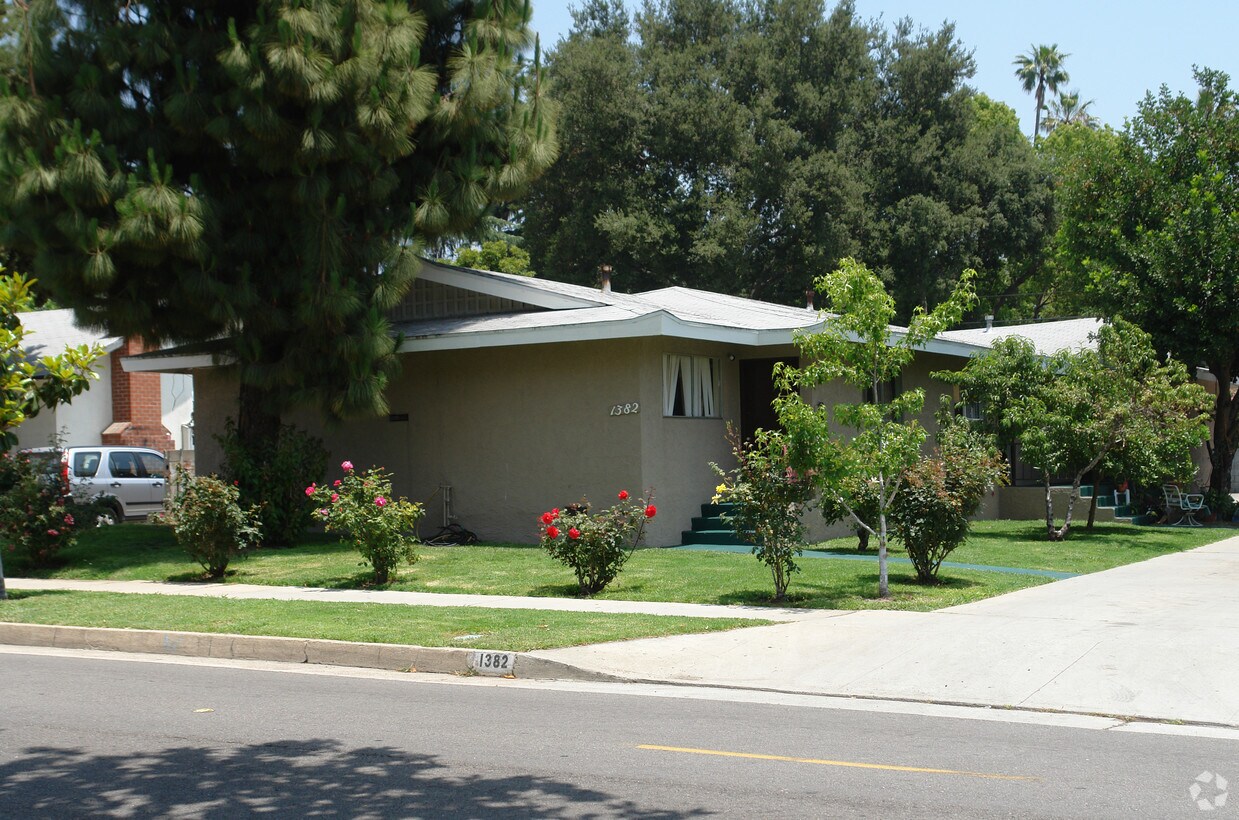 1382 El Molino Ave, Pasadena, CA 91104 Apartments in Pasadena, CA