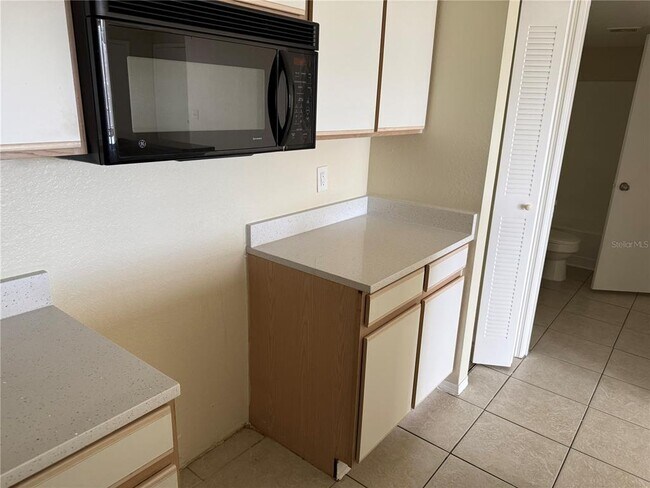 Foto del edificio - 2203 Key W Ct
