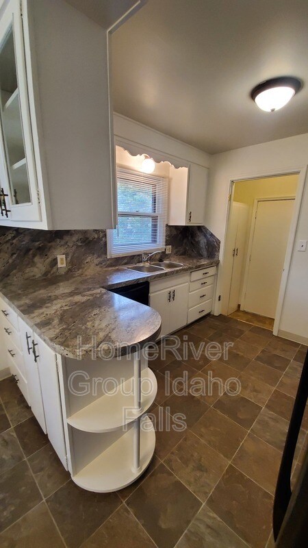 Foto del edificio - 1544 Claire View Ln