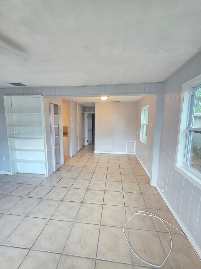 Foto del edificio - 6570 70th Ave N