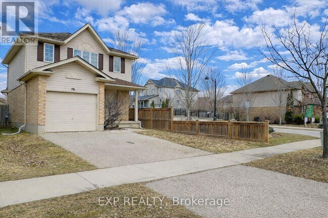 Photo du bâtiment - 76 Templewood Dr