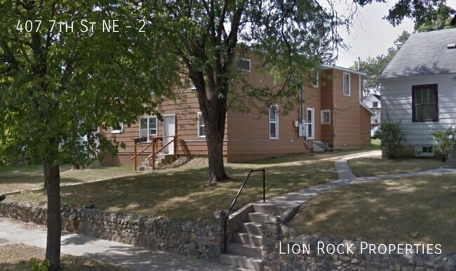 Foto del edificio - 407 7th St NE