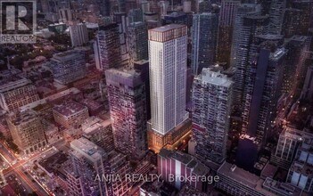 Building Photo - 400 King St W
