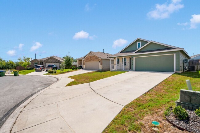 Photo - Cozy 3 Bed 2 Bath Home in Waterford Park