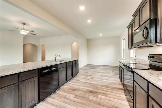 Foto del edificio - 816 Mallorie Ln
