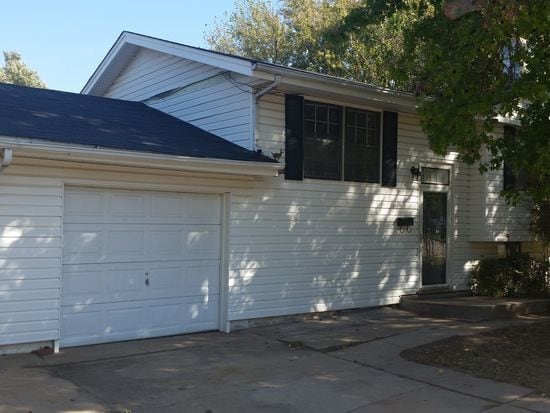 Building Photo - 1623 Denison Dr