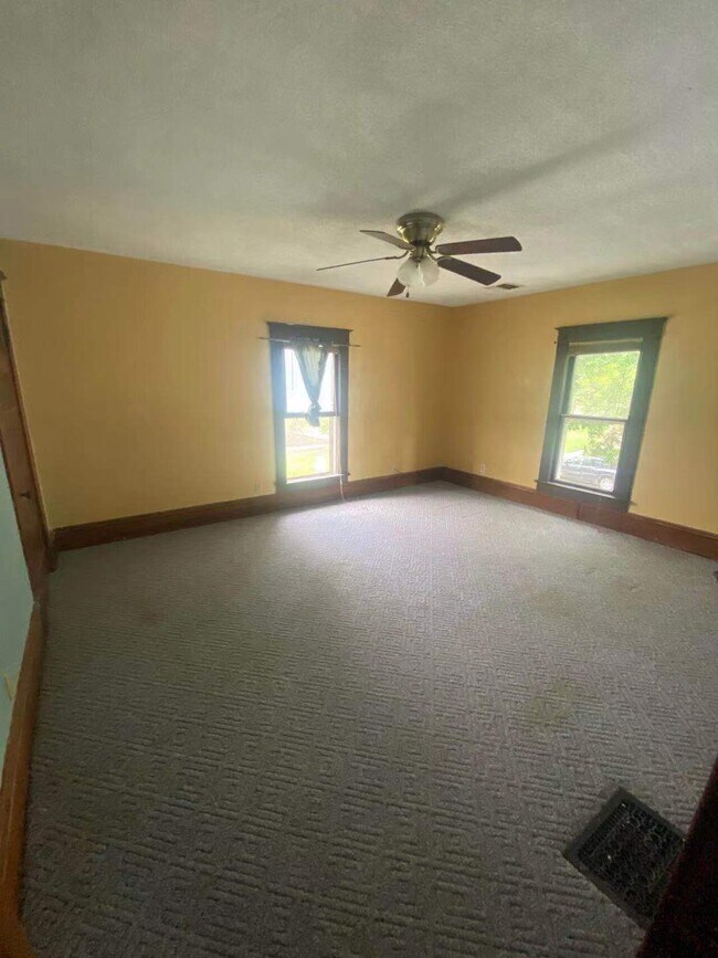 Foto del edificio - 319 S Cottonwood St