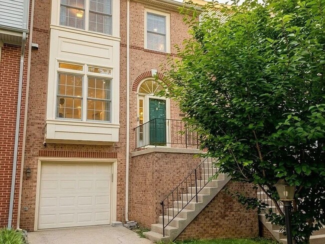 Building Photo - 11908 Matthews Ct