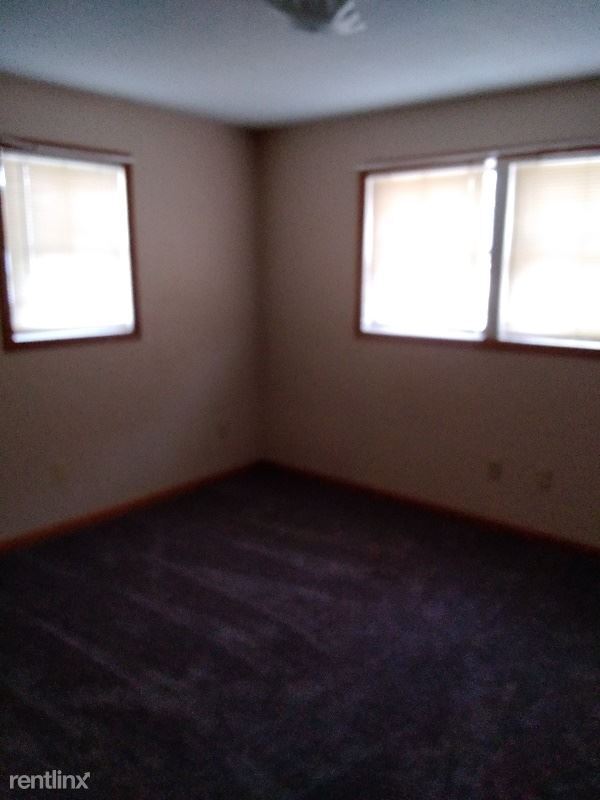 Foto del edificio - 405 3rd Ave SW