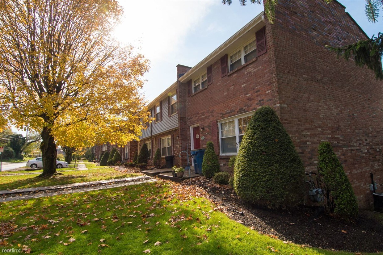 413 Millers Ln, Plum, PA 15239 Townhome Rentals in Plum PA