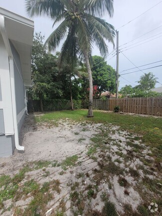 Building Photo - 309 Southridge Rd