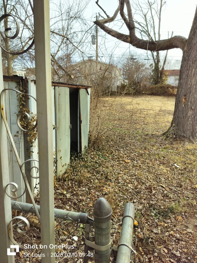 Foto del edificio - 9730 Millburn Dr