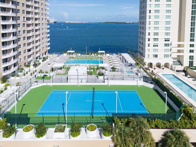 Foto del edificio - 770 Claughton Island Dr