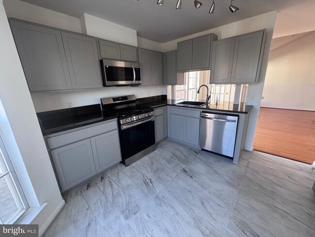 Building Photo - 5960 Millrace Ct