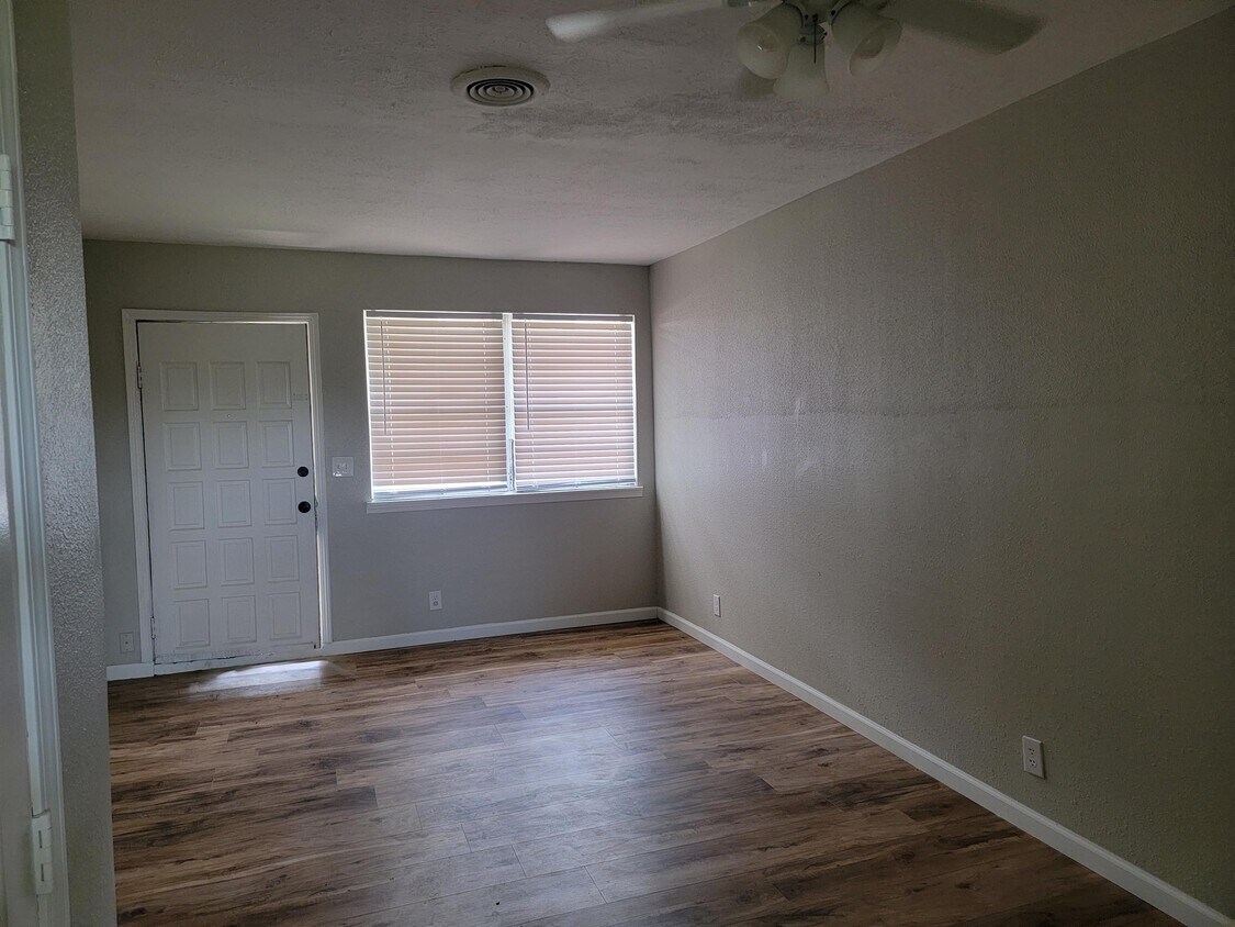 1002 Cooper Dr, Orange, TX 77630 House Rental in Orange, TX