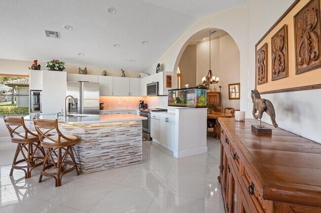 Building Photo - 7211 Sweet Bay Ct