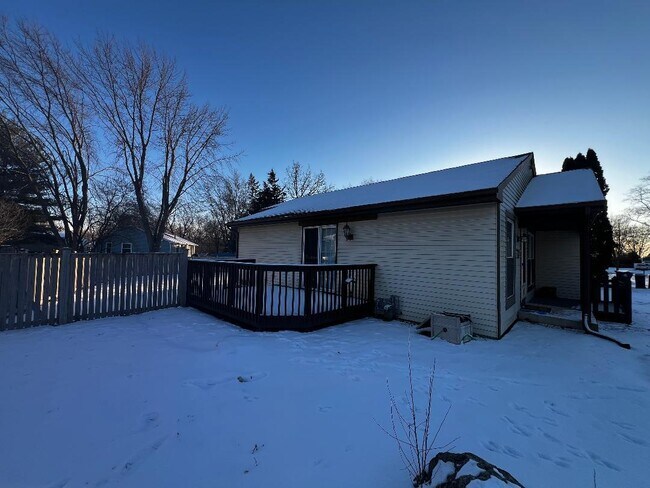 Foto del edificio - 1944 Navarone Dr