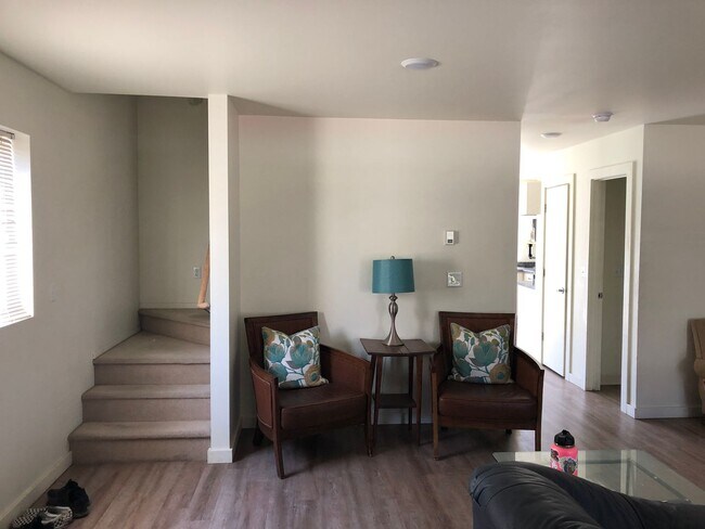 Foto del edificio - 4 Bedroom Townhome in Hawks Ridge