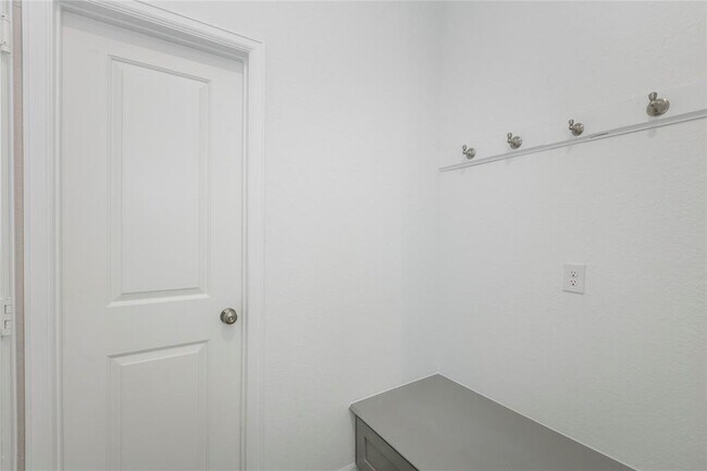 Foto del edificio - 4022 Balboa Dr