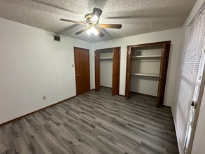 Building Photo - 3501 N 23rd Ln