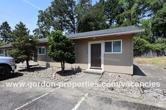 Building Photo - 15030 SE Arista Dr