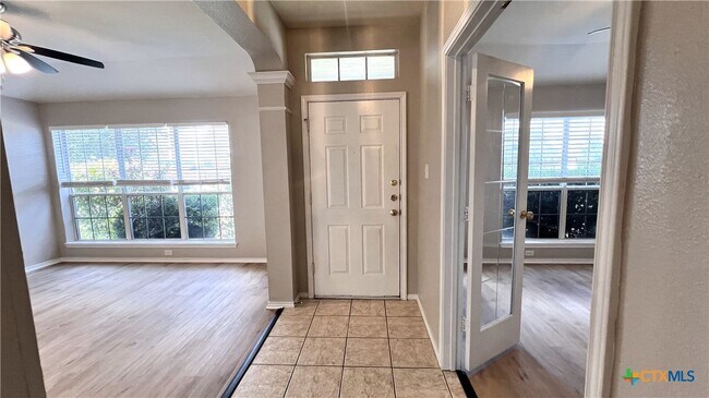 Building Photo - 2149 Modoc Dr
