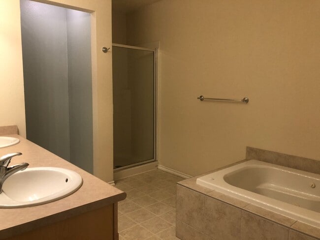 Foto del edificio - Spacious Cordata 2 Bed, 2 Bath Condo