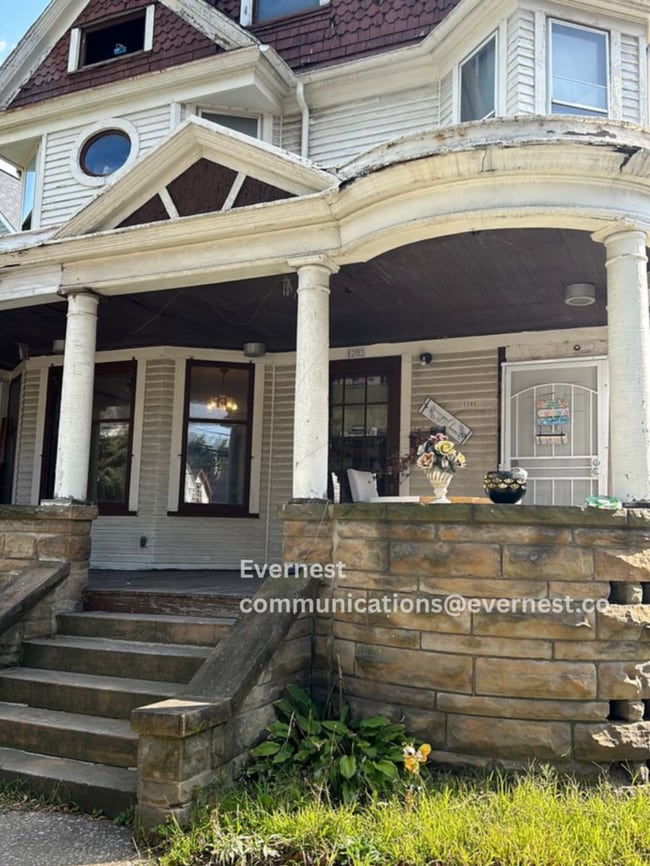 Foto del edificio - 1203 Norwood Rd