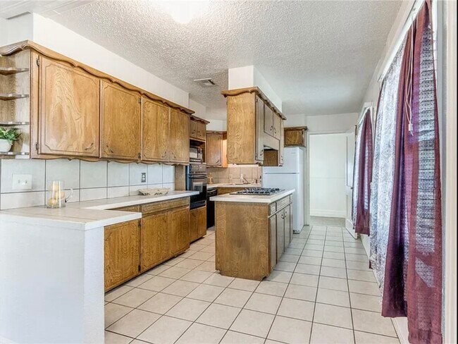 Foto del edificio - 322 E Key Blvd