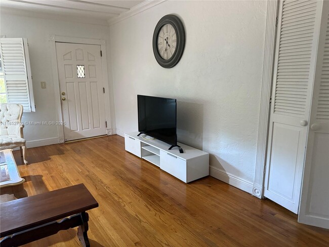 Foto del edificio - 3030 SW 57th Ave