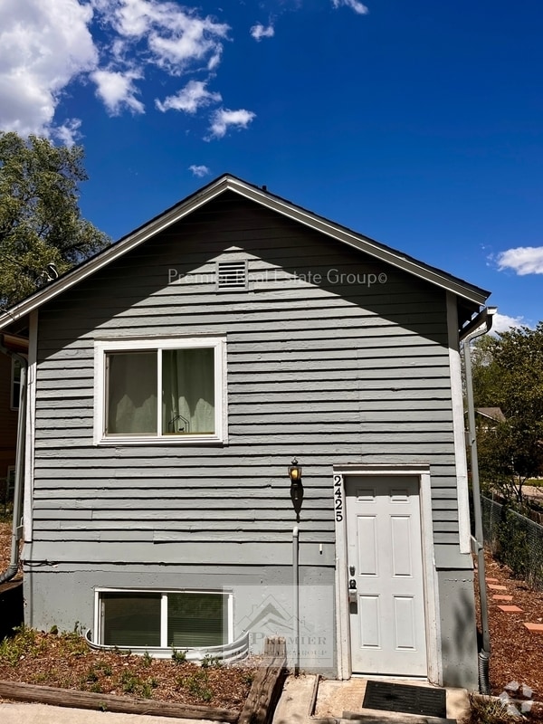 Building Photo - 2425 W Platte Ave