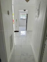 Building Photo - 7101 SW 89th Ct