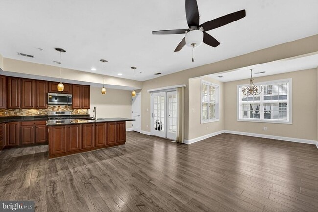 Building Photo - 2222 Margraf Cir