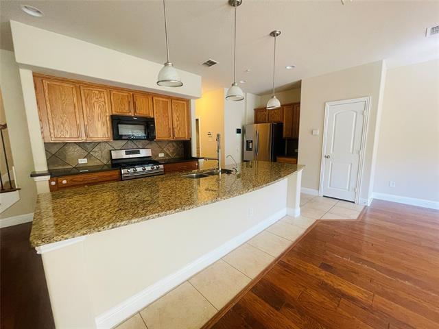 Building Photo - 2610 Jackson Dr