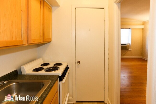 Foto del edificio - 539 W Arlington Pl