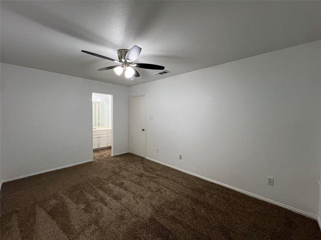 Foto del edificio - 521 Oakwood Ln